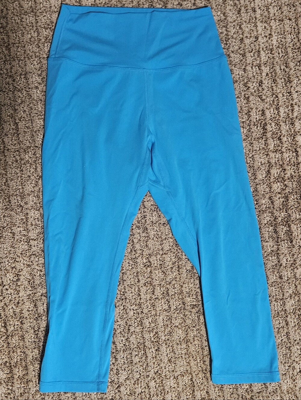 Buff Bunny Capri Leggings